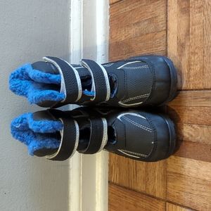 Toddler boys size 10 totes winter boots